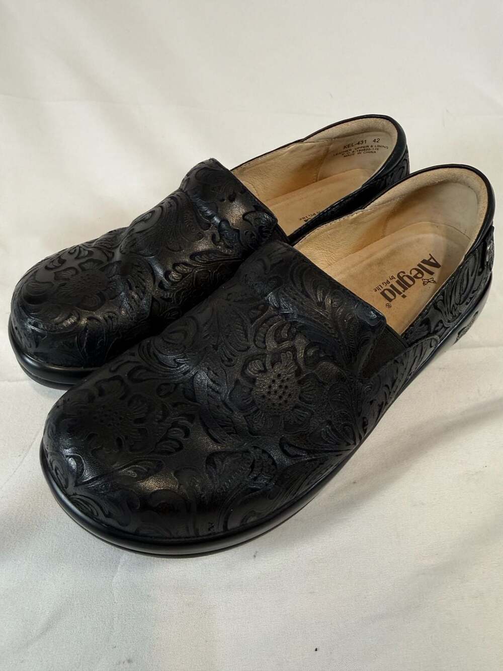 Alegria Womens Keli Professional Size 42 Black Embossed Paisley Clogs Cottagr Gl